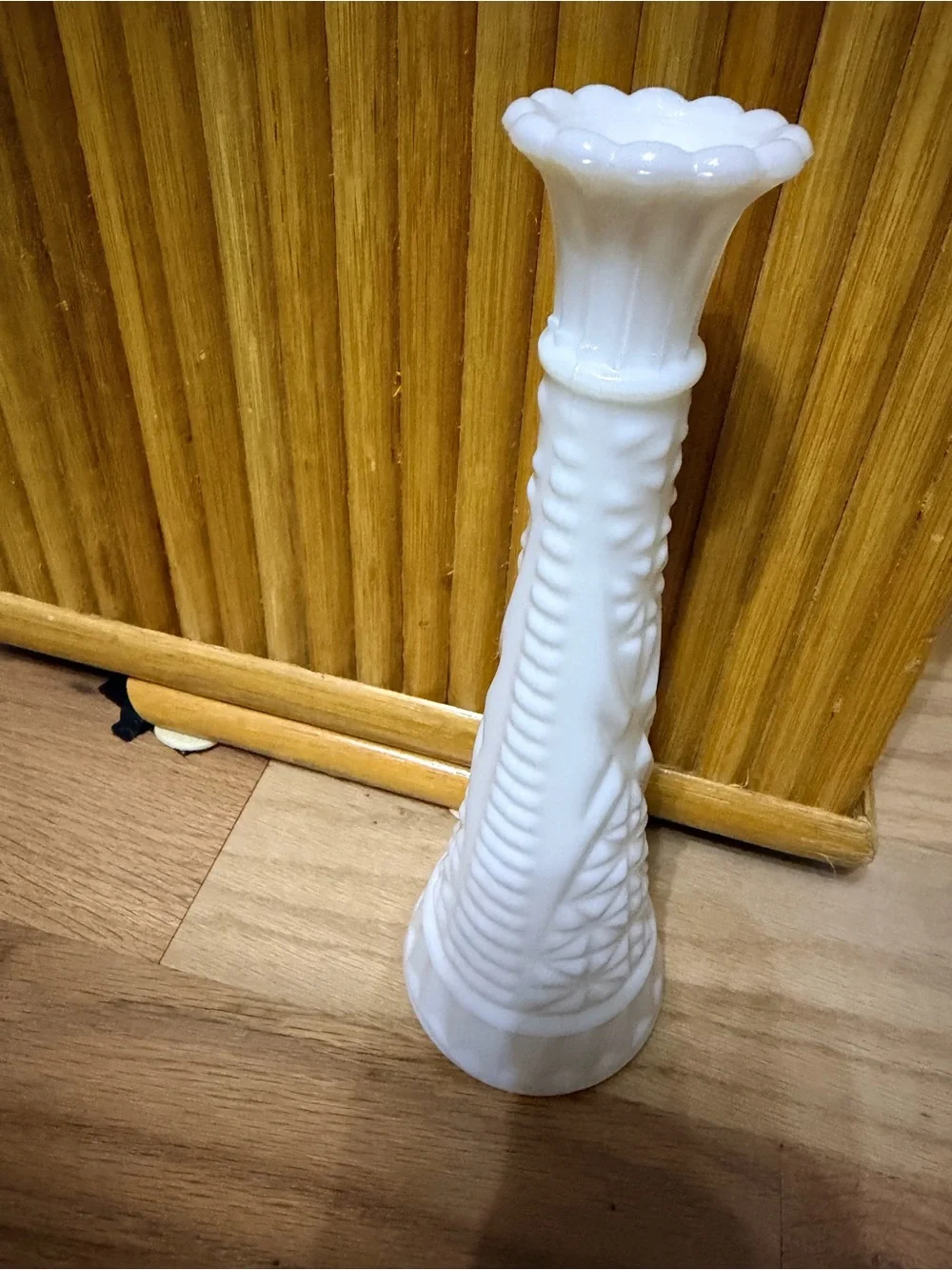 Vintage Anchor Hocking White Milk Glass Bud Vases - Stars and Bars Pattern #1071